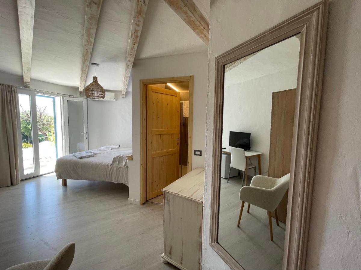 Domus De Diana Bed and Breakfast Olbia Buitenkant foto