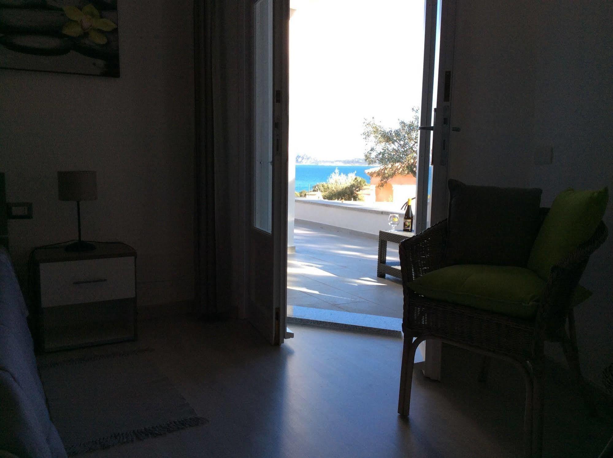 Domus De Diana Bed and Breakfast Olbia Buitenkant foto