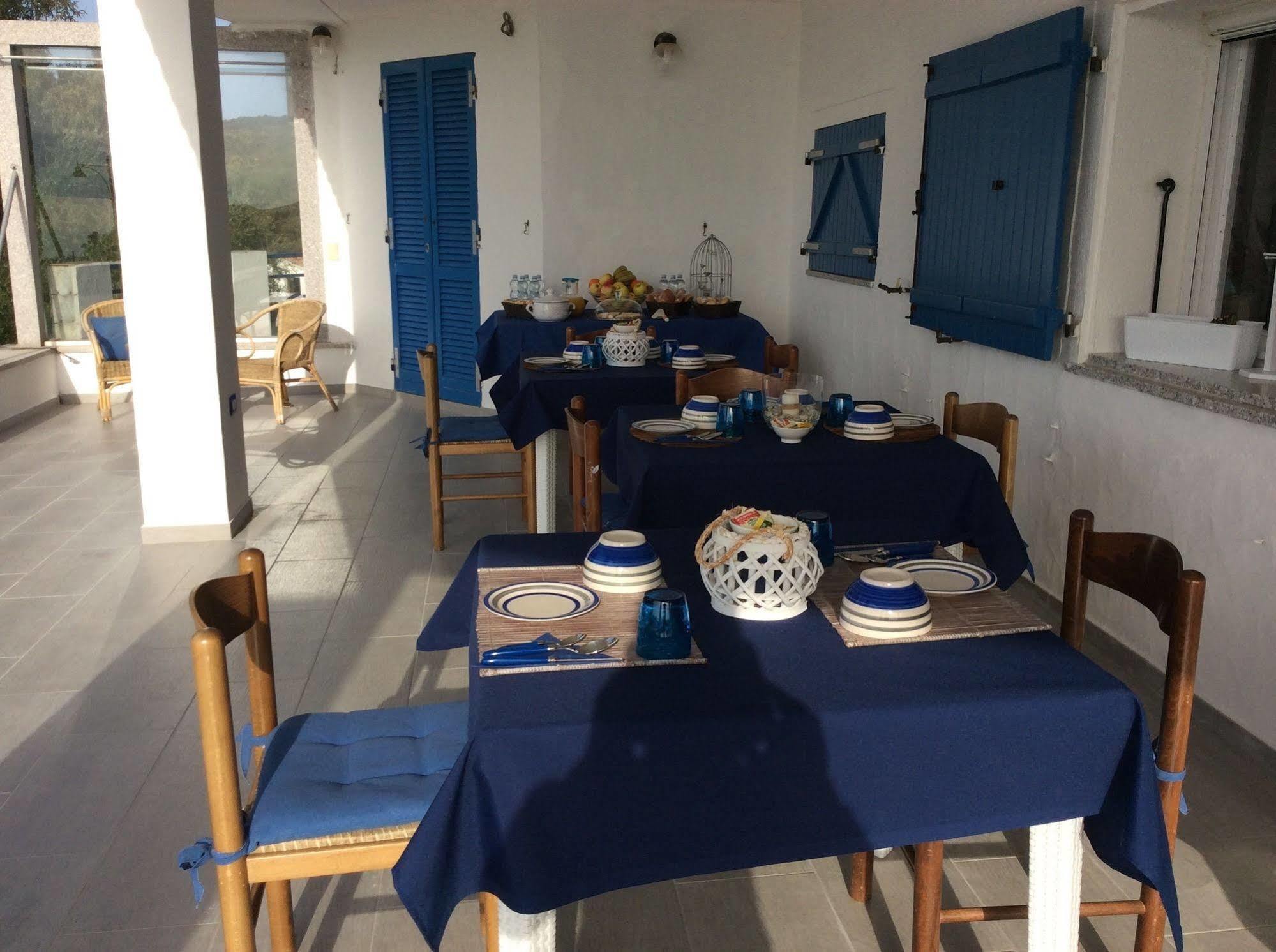 Domus De Diana Bed and Breakfast Olbia Buitenkant foto