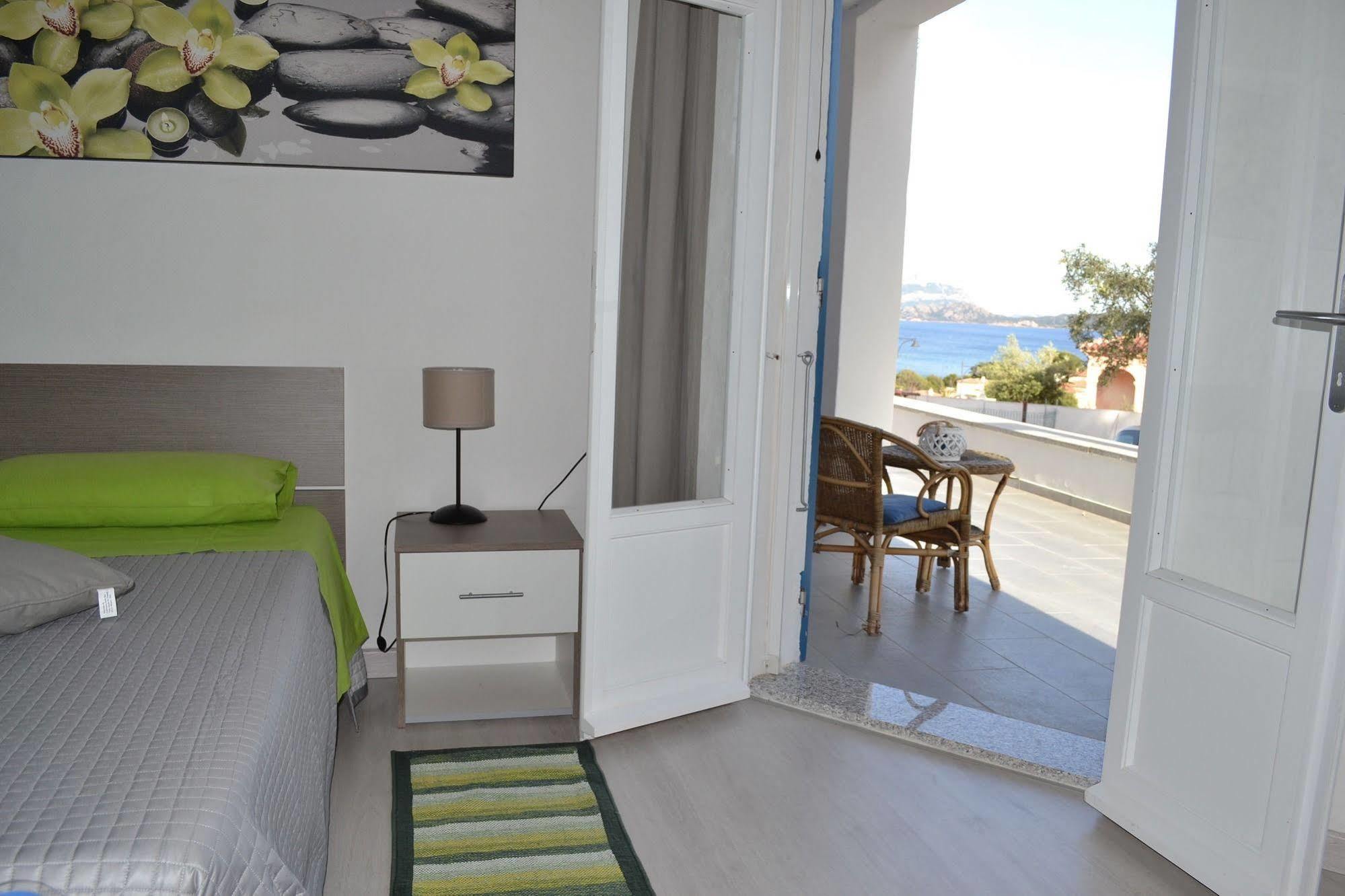 Domus De Diana Bed and Breakfast Olbia Buitenkant foto