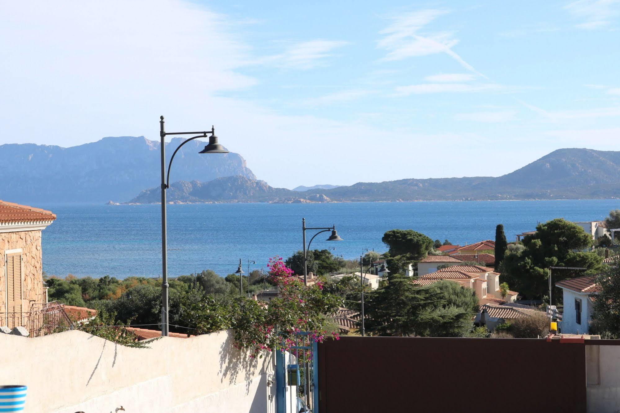 Domus De Diana Bed and Breakfast Olbia Buitenkant foto